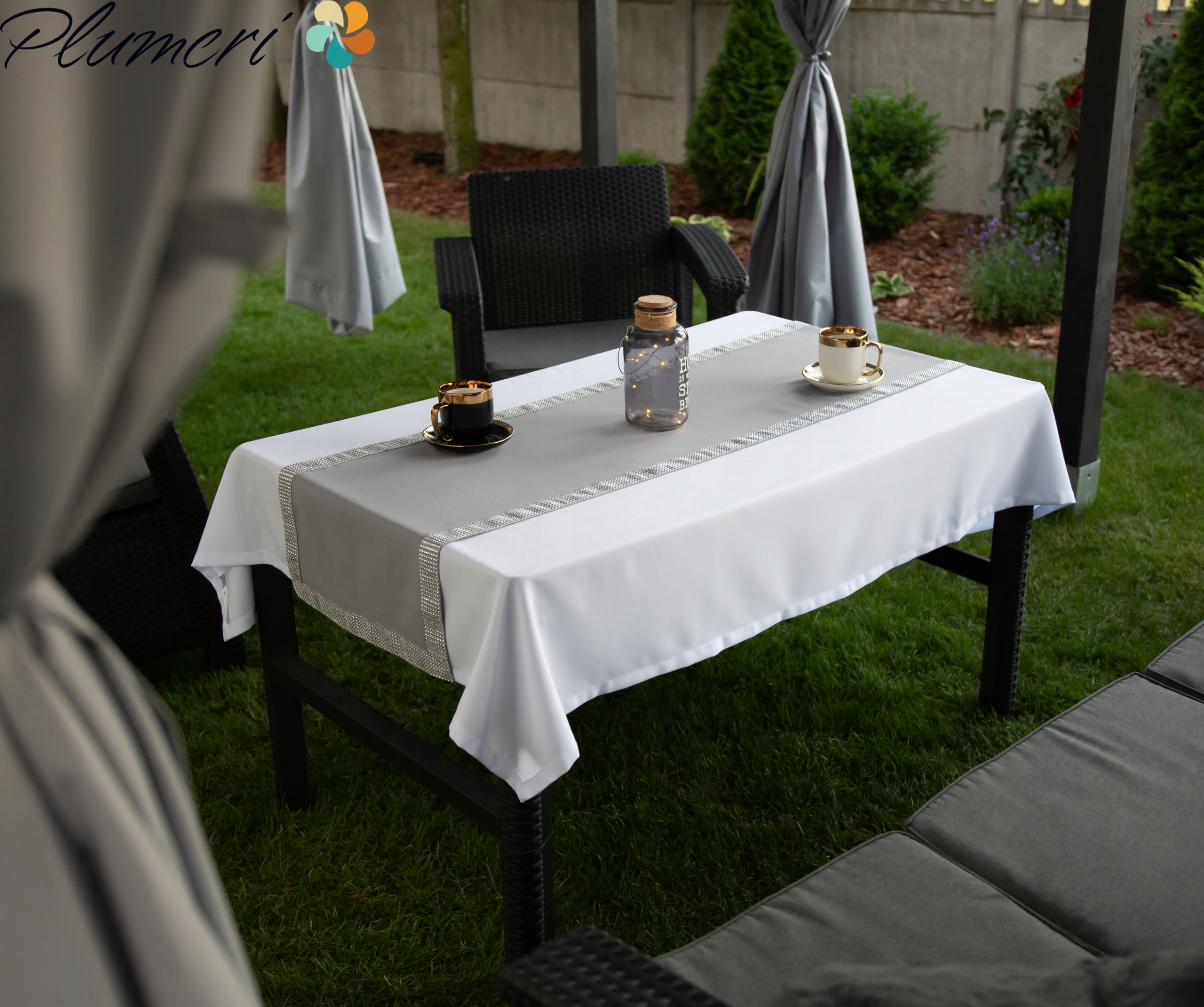 Obrus Biały plamoodporny klasyczny 130x180 cm